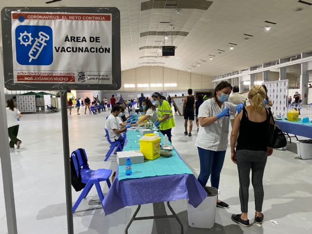 4284 personas reciben su segunda dosis de Pfizer en Torre Pacheco - 3, Foto 3