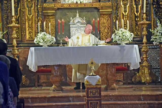 Cientos de Personas asistieron a la procesión de San Antonio de Padua en Sevilla - 2, Foto 2