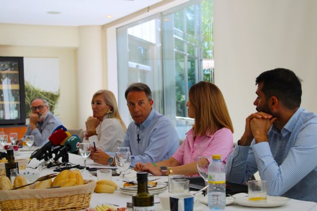 El alcalde asegura que en un año el Gobierno de Lorca ha logrado comenzar a hacer frente al fenómeno de la infravivienda y avanza para transformar el modelo de 'ciudad dormitorio' - 2, Foto 2