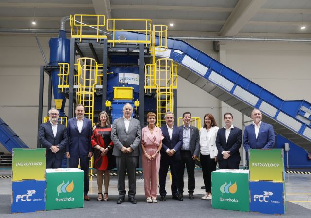 Iberdrola y FCC inauguran EnergyLOOP, la primera planta de reciclaje de palas de aerogenerador de la península ibérica - 2, Foto 2