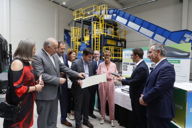 Iberdrola y FCC inauguran EnergyLOOP, la primera planta de reciclaje de palas de aerogenerador de la península ibérica - 3, Foto 3