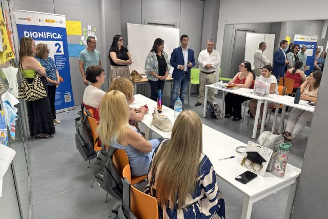 12 alumnas concluyen un curso gratuito de especialización en estética - 3, Foto 3