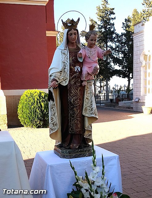 El Cementerio Municipal Nuestra Señora del Carmen acogió la celebración de una misa con motivo de la onomástica de la virgen, Foto 3