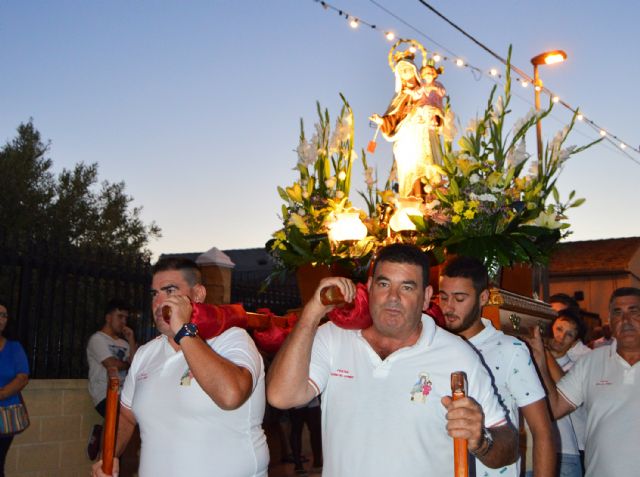 La virgen del Carmen procesiona por su barrio torreño con motivo de su festividad - 1, Foto 1