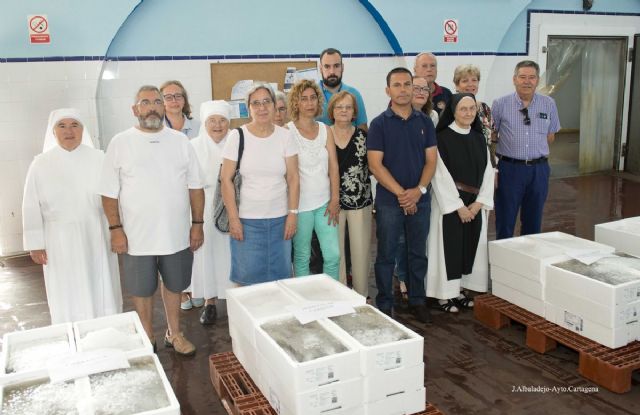 La Cofradia de Pescadores de Cartagena entrega 844 kilos de pescado a entidades beneficas - 1, Foto 1