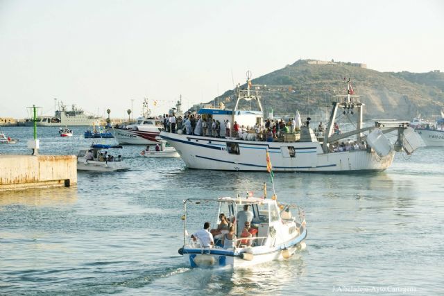Santa Lucia se vuelca en la celebracion de la Virgen del Carmen - 1, Foto 1