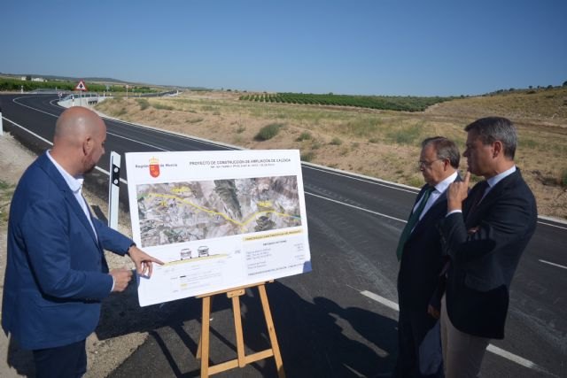 La carretera Yecla-Fuente Álamo se amplía con un nuevo carril para aumentar la seguridad vial - 1, Foto 1