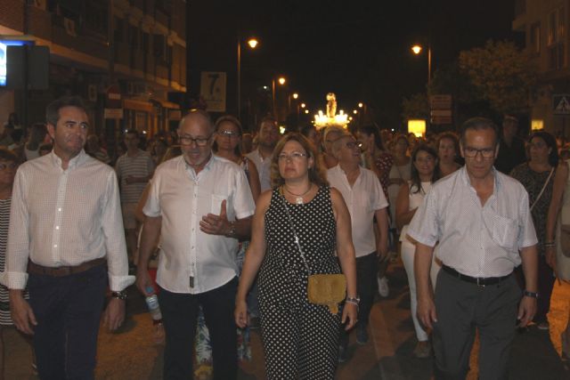 Cientos de personas acompañan a la Virgen del Carmen en su vuelta a San Pedro del Pinatar - 1, Foto 1