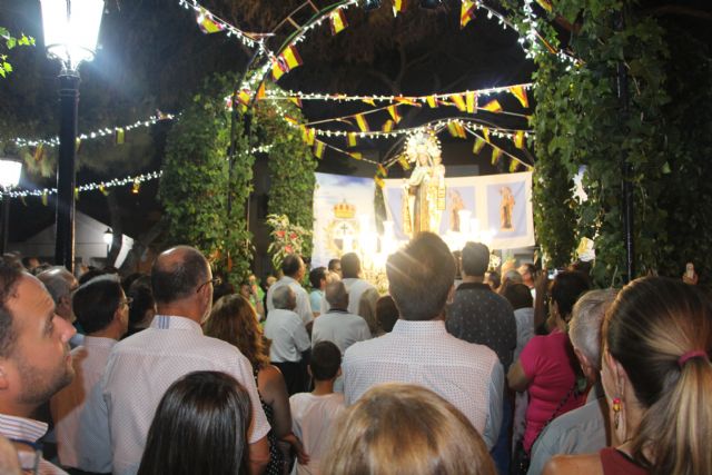 Cientos de personas acompañan a la Virgen del Carmen en su vuelta a San Pedro del Pinatar - 3, Foto 3