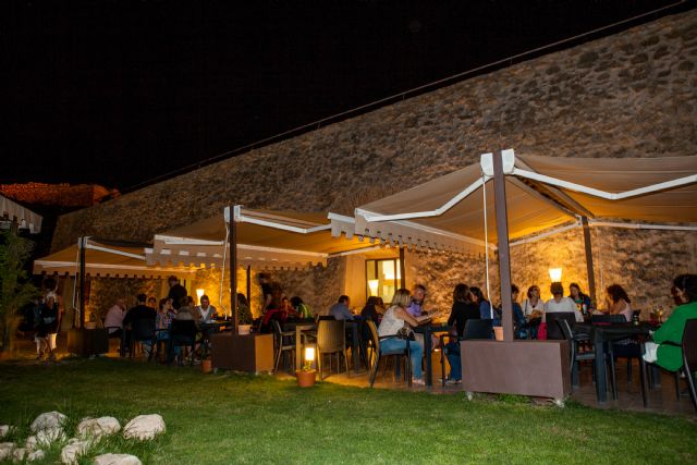 Disfruta de la mejor música y gastronomía típica de la zona durante estas noches del mes de julio en el Castillo de Lorca - 1, Foto 1