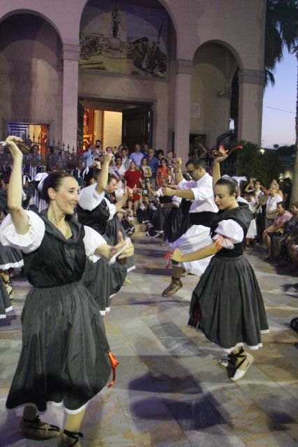 Vecinos de Lo Pagán honran a la Virgen del Carmen con la tradicional ofrenda de flores - 3, Foto 3