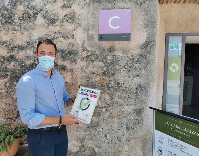 El restaurante “Las Caballerizas del Castillo de Lorca” ya luce su acreditación de ‘Hostelería segura’ - 2, Foto 2