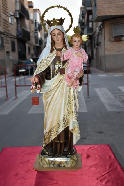 El barrio del Carmen homenajea a su patrona con una misa al aire libre - 2, Foto 2
