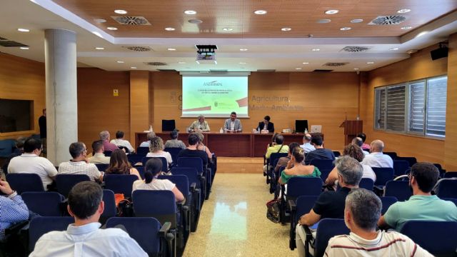 La Comunidad celebra una jornada para analizar el desarrollo de la Ley de la Cadena Alimentaria en la Región de Murcia - 1, Foto 1