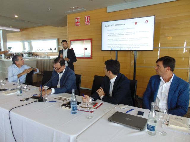 La Comunidad convoca ayudas por valor de 12,8 millones para mejorar la eficiencia energética de viviendas y edificios - 1, Foto 1