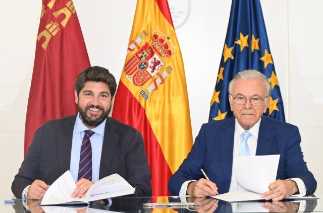 El Gobierno de la Región de Murcia y la Fundación La Caixa firman un acuerdo - 1, Foto 1