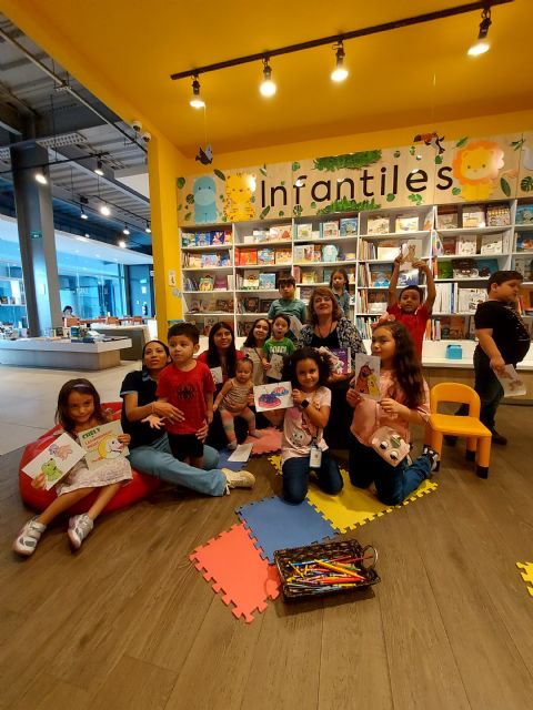 Yanira Soundy: la escritora y poeta que abrió las puertas de la accesibilidad - 3, Foto 3