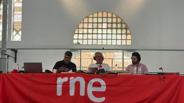 El programa 'Las ma&ntilde;anas de RNE' de Juan Ramón Lucas cierra la temporada a lo grande en el Mercado Público de La Unión - 4, Foto 4