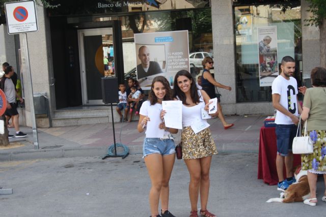 La Asociación Evoluciona explica en Cehegín su proyecto en defensa de los animales - 1, Foto 1