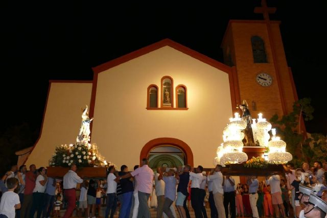 Los vecinos de Alumbres celebran el día de San Roque con la tradicional misa y procesión - 1, Foto 1