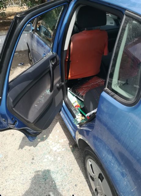 La Guardia Civil auxilia a la madre de un bebé encerrado en su vehículo - 1, Foto 1