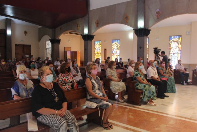 La devoción de los fieles acompañó al Cristo del Mar Menor - 3, Foto 3