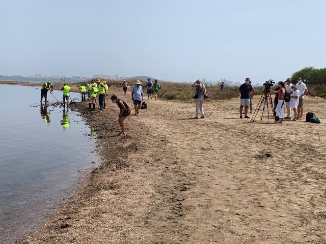 Ante el ecocidio del Mar Menor, MC reclama la aplicación del artículo 155 de la Constitución y que se retiren las competencias medioambientales al Gobierno regional - 4, Foto 4