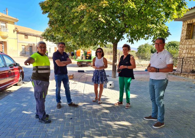 El Ayuntamiento de Caravaca realiza obras en plazas y espacios verdes de pedanías para potenciar los espacios de encuentro vecinal - 2, Foto 2