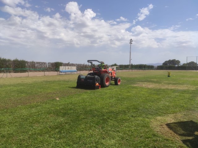 Se inician las obras de acondicionamiento del campo de fútbol ubicado en el Polideportivo Municipal, Foto 1