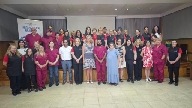 El Ayuntamiento de Murcia forma a 30 desempleados en estética, peluquería y atención sociosanitaria con el programa Cuidados integrales - 1, Foto 1