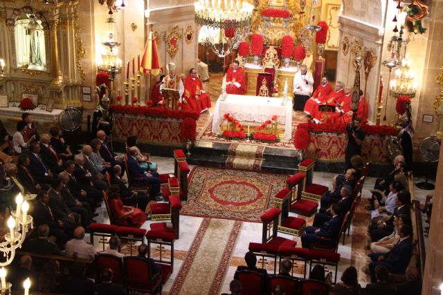 El Obispo acompaña a los caravaqueños en la fiesta de la Exaltación de la Vera Cruz - 1, Foto 1