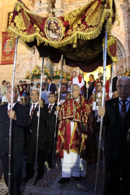 El Obispo acompaña a los caravaqueños en la fiesta de la Exaltación de la Vera Cruz - 3, Foto 3