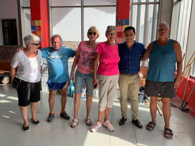 El alcalde de Pliego, Antonio Huescar entrega en San Javier las donaciones recogidas en su municipio para los afectados por las inundaciones - 5, Foto 5