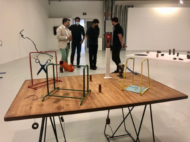 El artista Marc Larré relaciona los dólmenes de la prehistoria con el mundo de los logotipos de la modernidad - 1, Foto 1