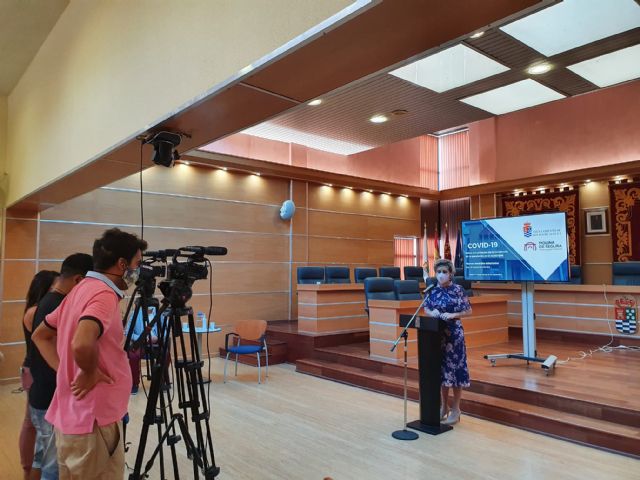 El Ayuntamiento de Molina de Segura acuerda nuevas medidas de prevención en los mercados semanales, con la reducción de todos los puestos a seis metros, con el fin de aumentar el espacio libre entre ellos para evitar contagios por COVID-19 - 3, Foto 3