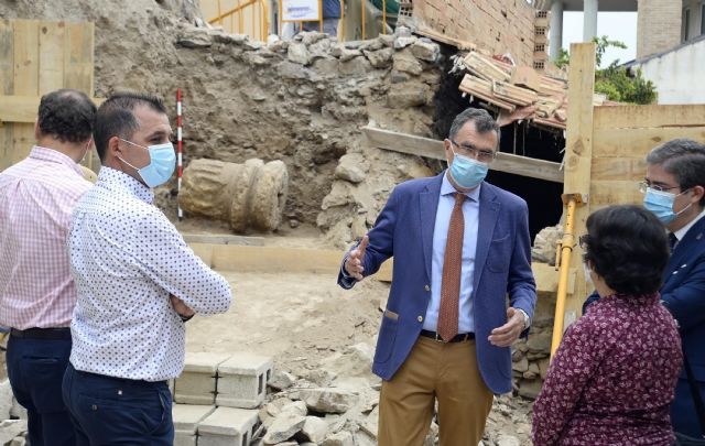 Comienzan los trabajos para la recuperación de la columna romana hallada en Monteagudo - 3, Foto 3