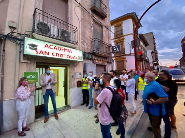 VOX Lorca redoblará los esfuerzos en el barrio de San Cristóbal con un nuevo punto de atención - 2, Foto 2
