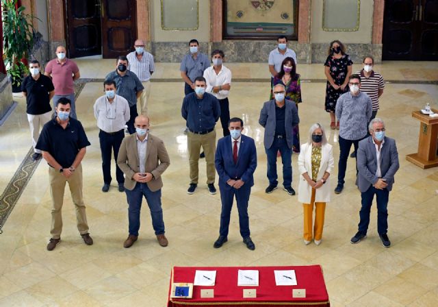 Firmado el convenio colectivo que beneficiará a los más de 3.000 empleados públicos del Ayuntamiento de Murcia - 1, Foto 1