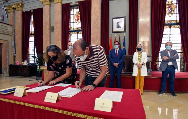 Firmado el convenio colectivo que beneficiará a los más de 3.000 empleados públicos del Ayuntamiento de Murcia - 4, Foto 4