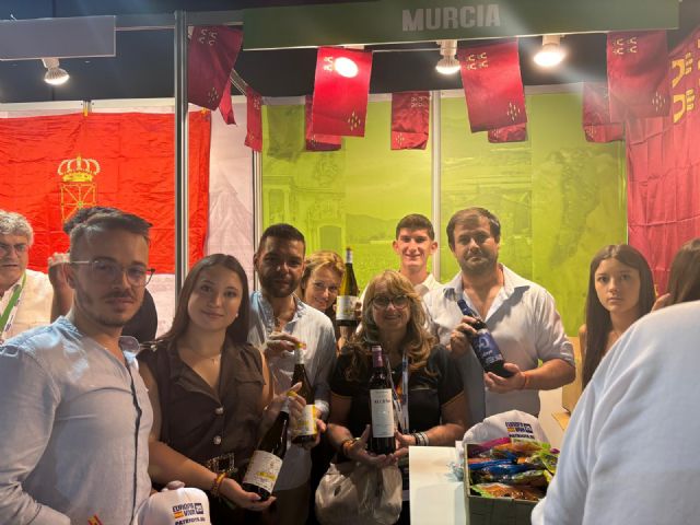 VOX Jumilla participa en Europa Viva 25 para defender la libertad, la soberanía y el futuro de España - 4, Foto 4