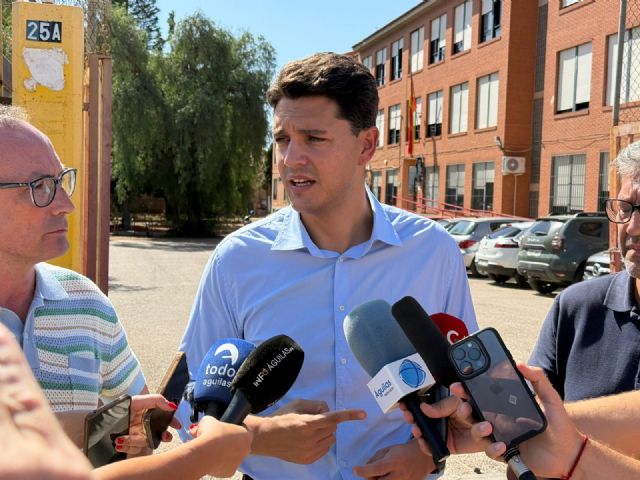 El PSOE pondrá en conocimiento de la Inspección de Trabajo las situaciones de altas temperaturas en las aulas - 1, Foto 1