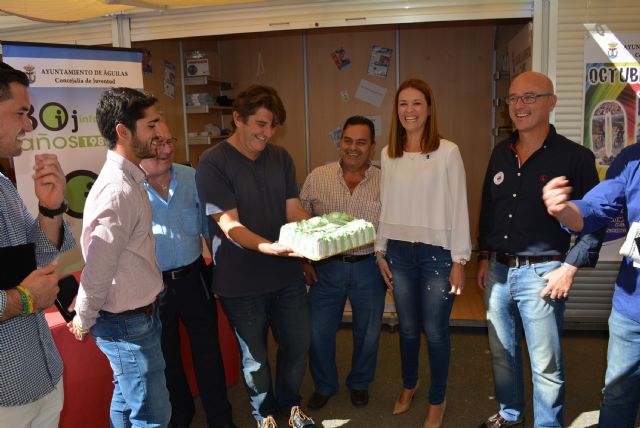 Más de treinta entidades se congregaron en la Plaza de Antonio Cortijos durante la Feria de Asociaciones 2016 - 2, Foto 2