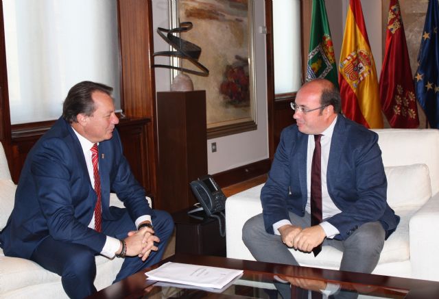 El presidente de la Comunidad se reúne con el alcalde de Ceutí, Juan Felipe Cano - 2, Foto 2