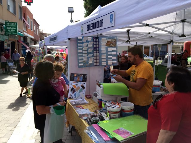 La Plaza del Comercio de Las Torres de Cotillas se llena una vez más de clientes - 3, Foto 3