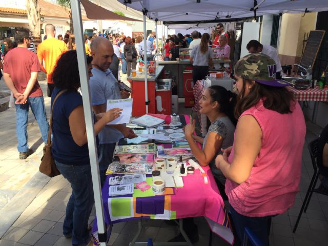 La Plaza del Comercio de Las Torres de Cotillas se llena una vez más de clientes - 4, Foto 4