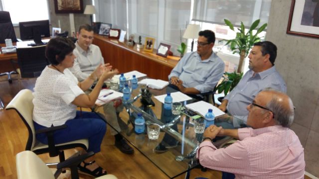 La Federación de asociaciones Gitanas FAGA con Delegación en Murcia se ha reunido con la Consejera de Educación de la Región de Murcia y su equipo - 3, Foto 3