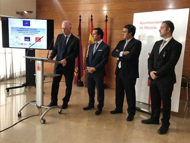 Murcia es pionera en probar un nuevo asfalto frío que reduce la radiación, el ruido, la contaminación y la temperatura del aire - 1, Foto 1