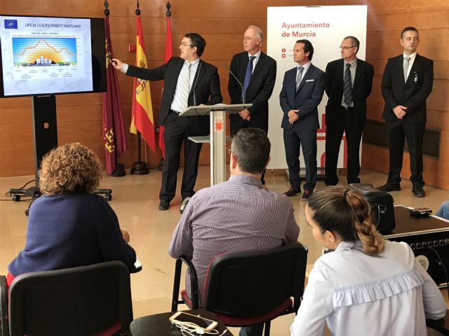 Murcia es pionera en probar un nuevo asfalto frío que reduce la radiación, el ruido, la contaminación y la temperatura del aire - 2, Foto 2
