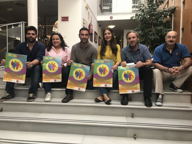 La OJE de Lorca organiza, en colaboración con el Ayuntamiento y el Consejo de la Juventud, una actividad a favor de Down Lorca para sensibilizar a los más jóvenes - 1, Foto 1