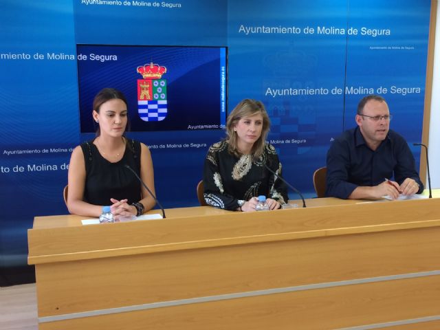 El Ayuntamiento de Molina de Segura y APAMOL firman un convenio para la rehabilitación no farmacológica de personas afectadas por la enfermedad de Parkinson - 3, Foto 3